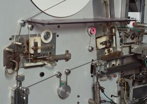 パッキンや緩衝材を素早く丁寧にお届け